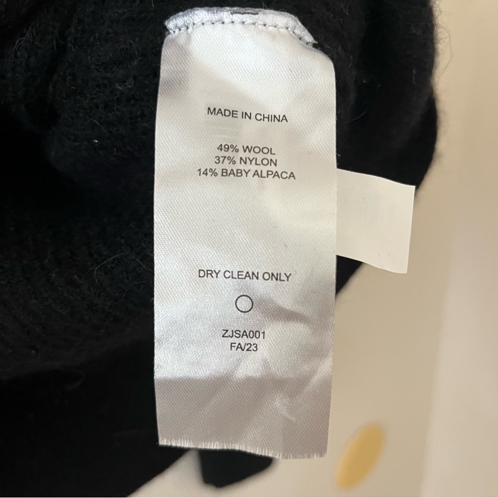 Quince | black cropped cardigan - Picture 5 of 5